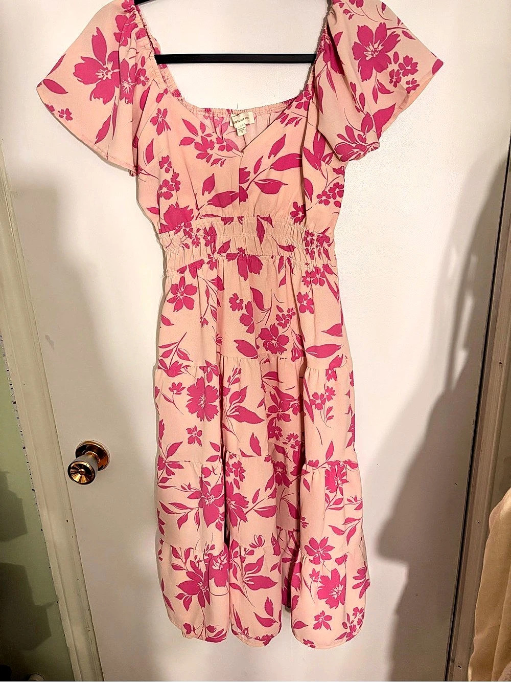 Monteau Los Angeles Pink Floral Flutter Sleeve Midi Dress